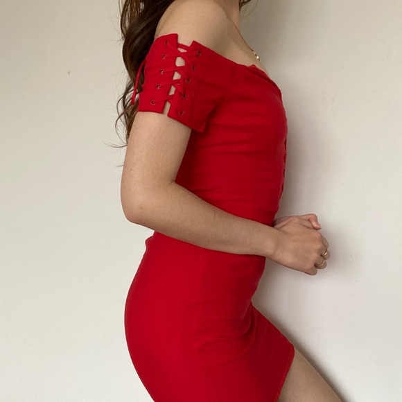 Guess Red Off the Shoulder Dress - Picture 7 of 9